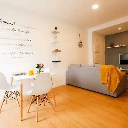 2 Towers Apartment *